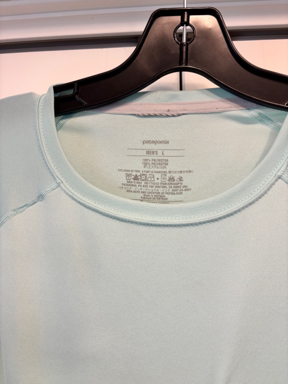 Patagonia Light Aqua Pullover Long-Sleeve Shirt with Zip Pocket - Picture 5 of 7